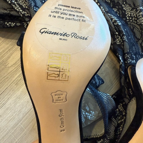 NWT Gianvito Rossi Isabella Black Lace Hosiery - Picture 5 of 10